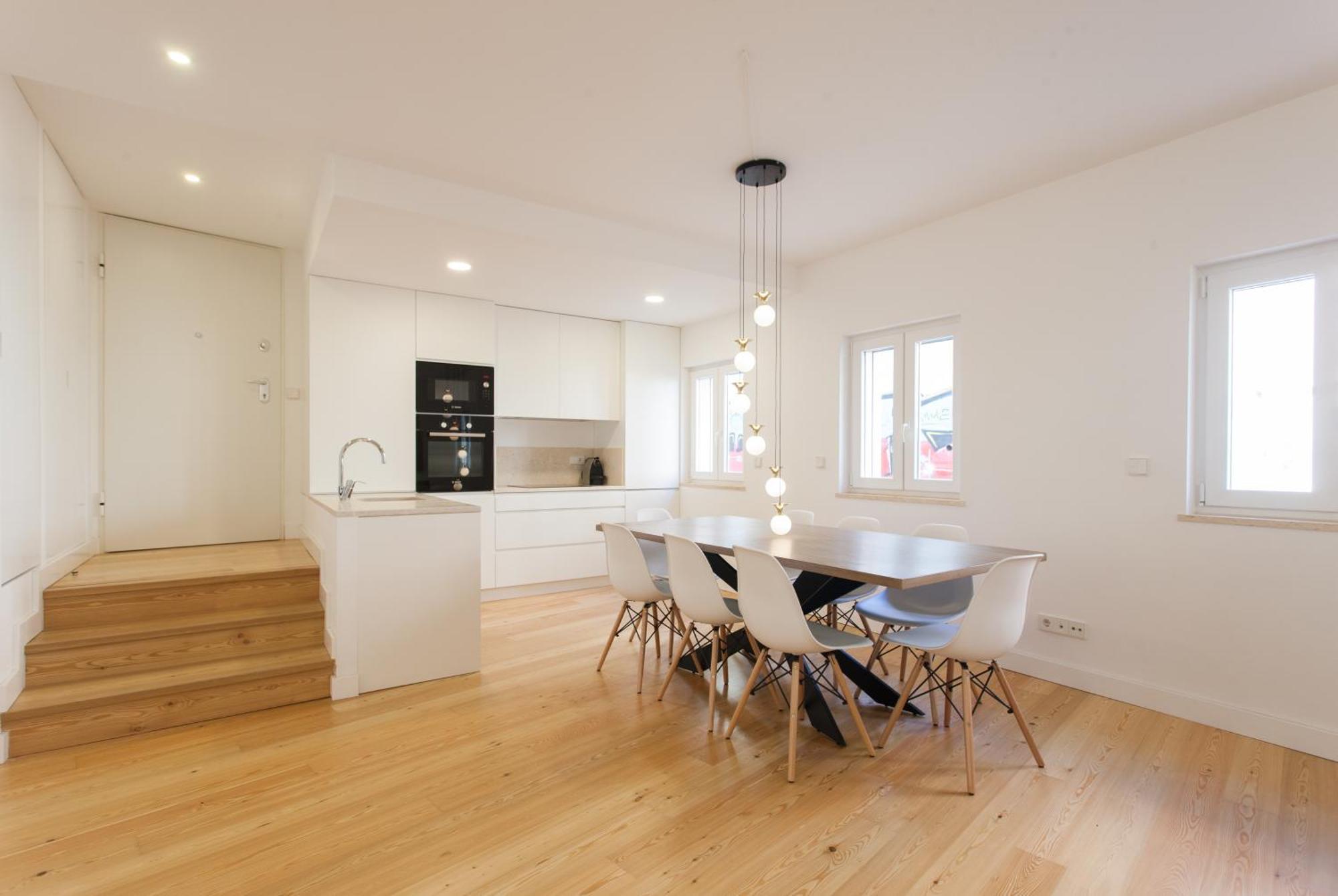 Mouraria Blue Three-Bedroom Apartment W/ Parking - By Lu Holidays Лісабон Екстер'єр фото
